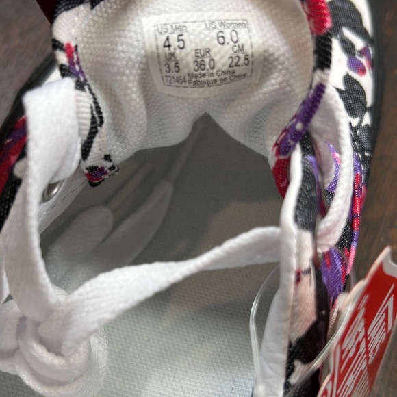 Vans Era Florals White Black Shoes - Picture 8 of 9